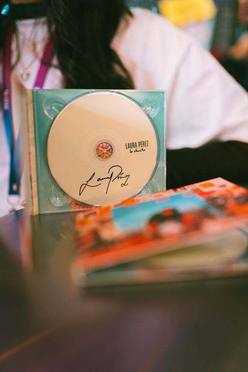 CD La Chinita autografiado